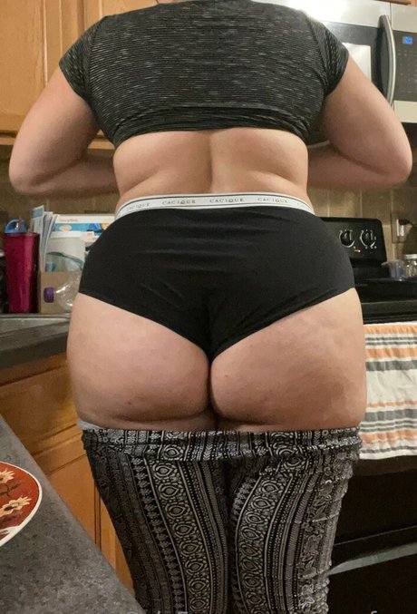 taerapfree OnlyFans Brüste Bild