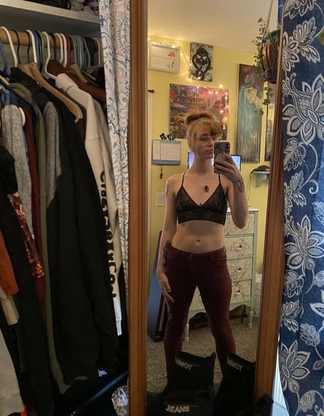 babybaphomet92 Heiße OnlyFans Inhalte