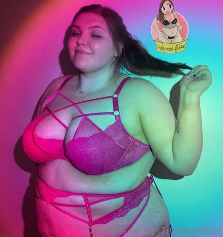 pr1ncessgl1tterfree OnlyFans öffentliche Fotos OnlyFans