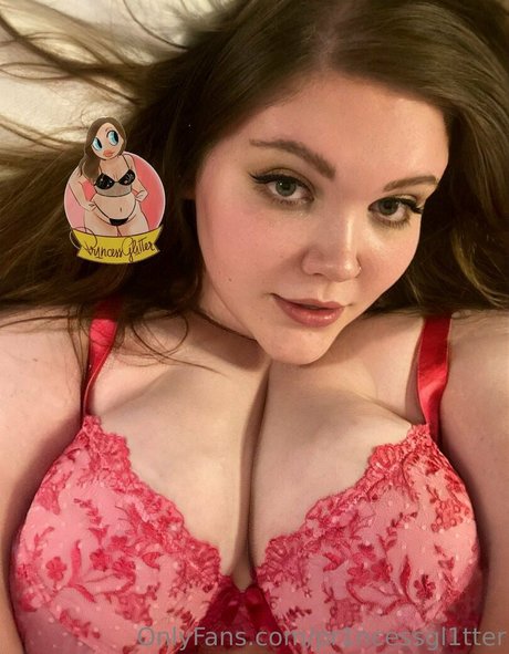 pr1ncessgl1tterfree Nacktbilder von OnlyFans