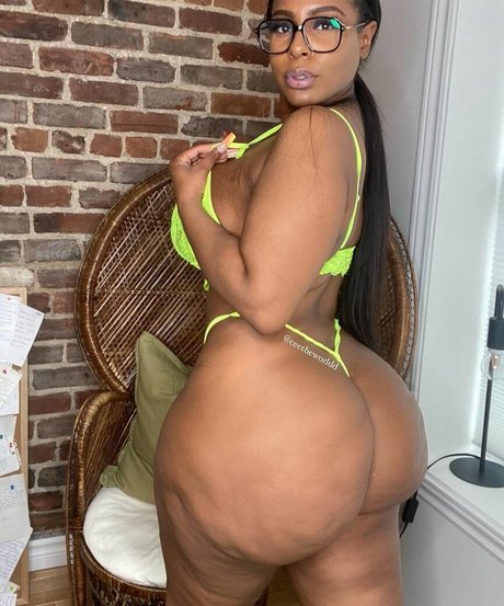 Fat Booty Bae Nacktbilder von OnlyFans geleakt