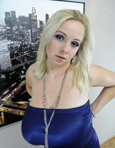 Agnetis Miracle OnlyFans Arsch Leak