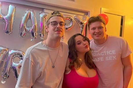 Sara M OnlyFans geleakte Pornografie