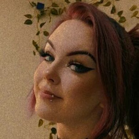 xpunk cutiexcontent OnlyFans Brüste Bild