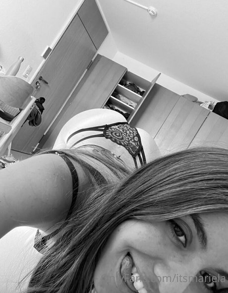 itsmariela OnlyFans schlank