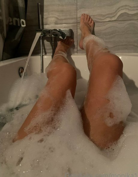 monika1 Nackt auf OnlyFans Leak