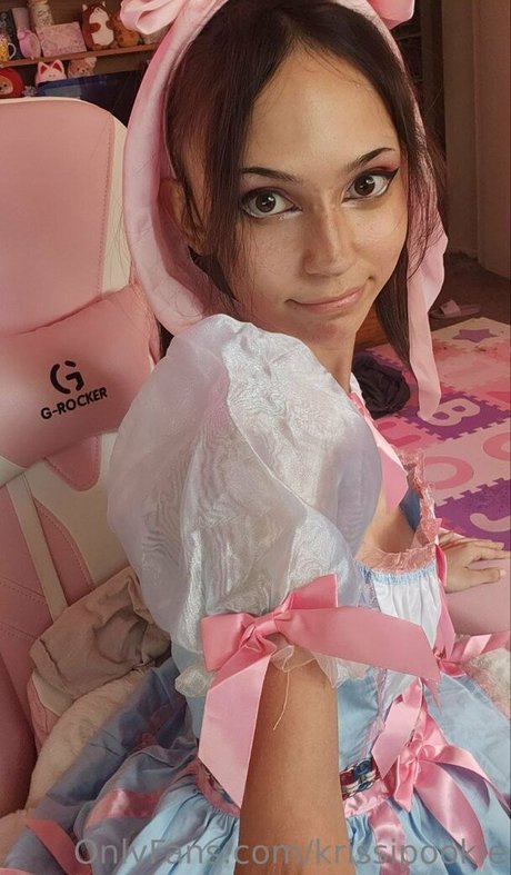 Krissi Pookie OnlyFans Nacktbilder