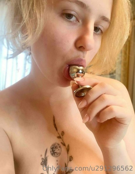 yui tyan Leaked OnlyFans Fotos