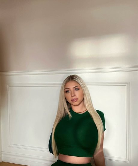 Anais Laliberte OnlyFans Model Fotos