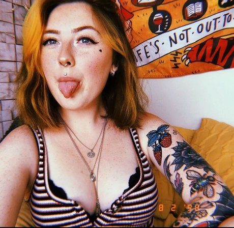 Swaggittarius OnlyFans nackte Brüste