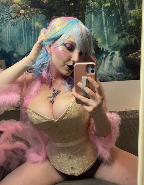 Mim Turner OnlyFans Nacktbilder