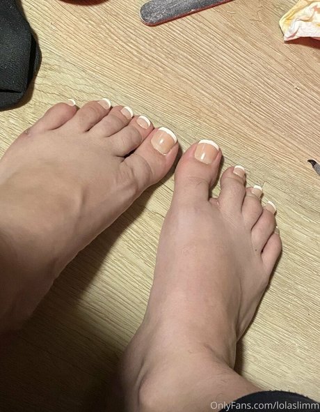 lolaslimm OnlyFans Bilder