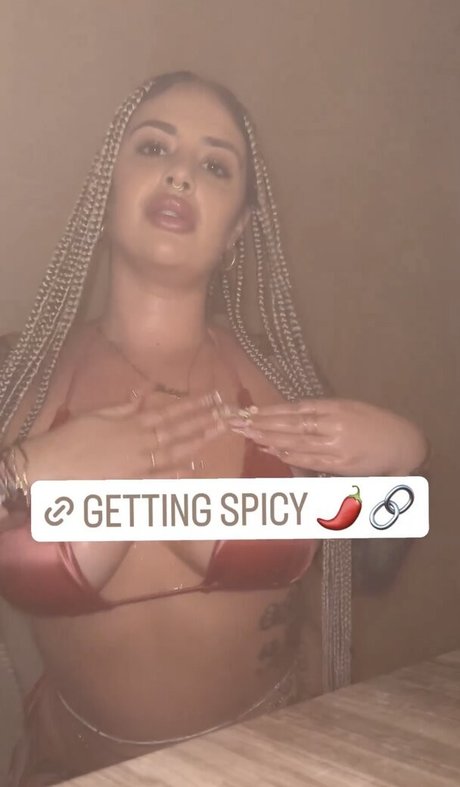 Dahliainwonderland Nacktpornos auf OnlyFans