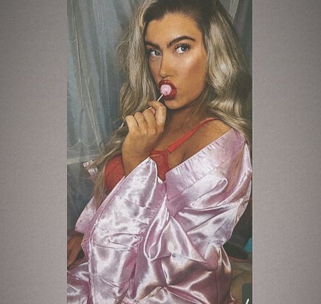 Shannon Wright OnlyFans Brüste Bild