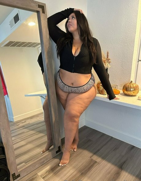 Jewlieah OnlyFans NSFW