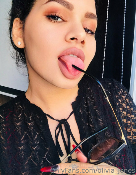 sofia jones2 OnlyFans Leak