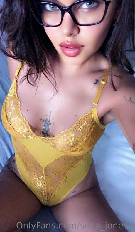 sofia jones2 OnlyFans