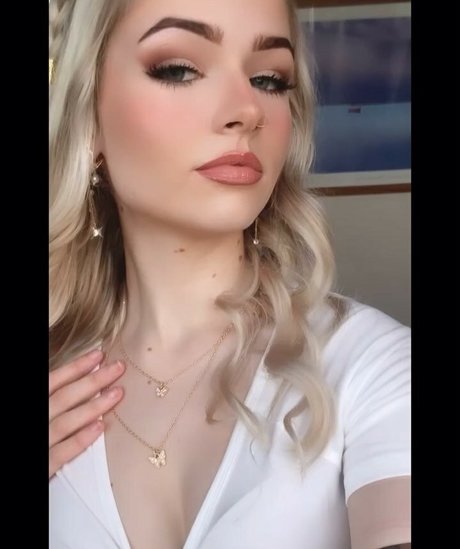 Heyitzrachael OnlyFans Model Fotos