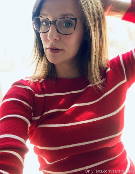 sexttherapy Nacktbilder geleakt OnlyFans Porn geleakt