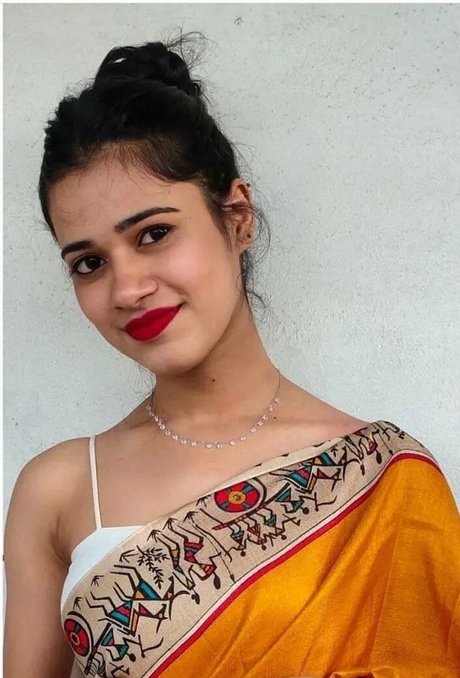 Sakshi Patil OnlyFans Striptease