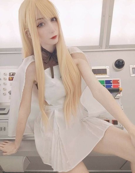 x meki Oben ohne OnlyFans