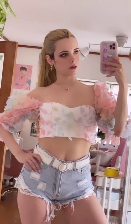 Grashie OnlyFans Striptease