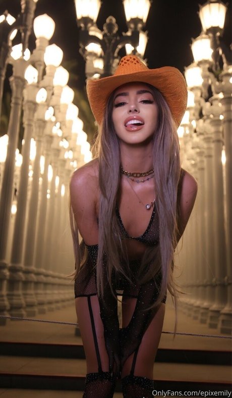 epixemily OnlyFans Arsch Leak