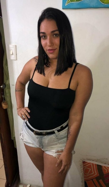 Anathalia Cristina Nur für Fans