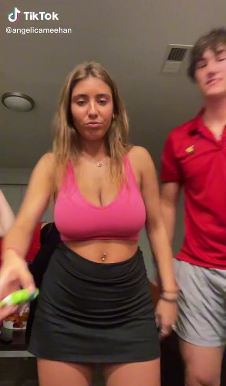 Angelica Meehan Nackt auf OnlyFans