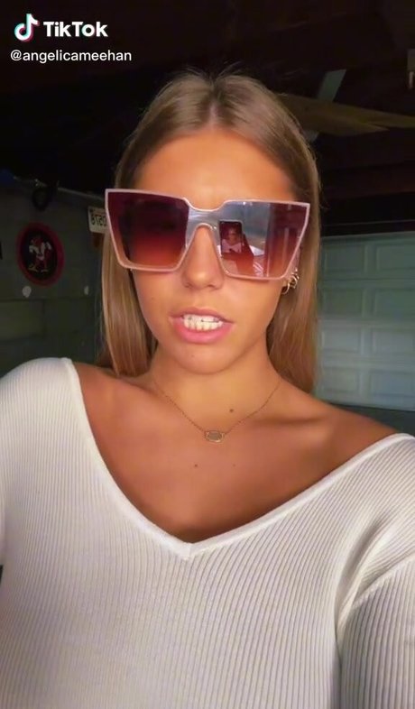 Angelica Meehan OnlyFans explizite Inhalte