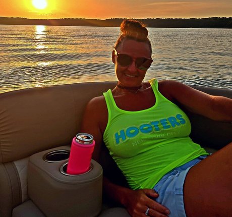 Baddie2thebone Neuer OnlyFans Leak