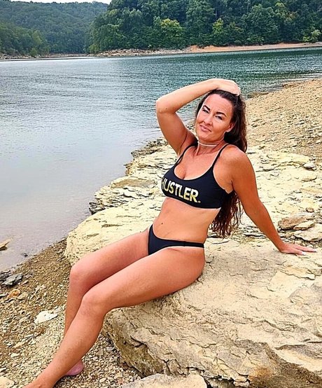 Baddie2thebone Nacktbilder von OnlyFans geleakt