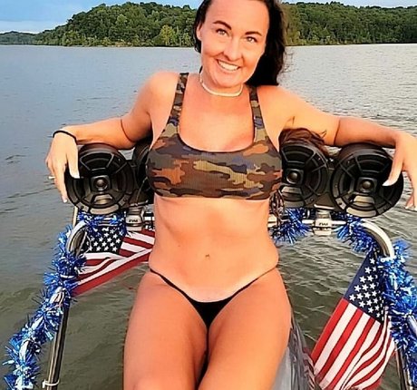 Baddie2thebone Nacktbilder von OnlyFans