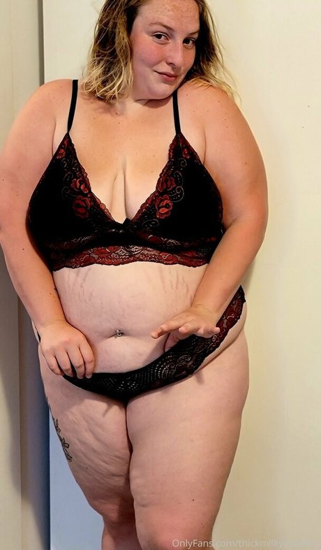 thickmilkymommy OnlyFans Fotos