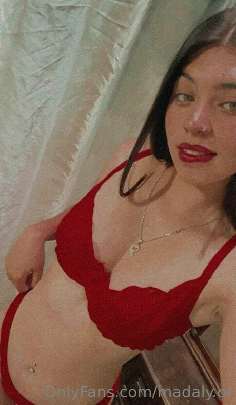 madaly of Leaks OnlyFans