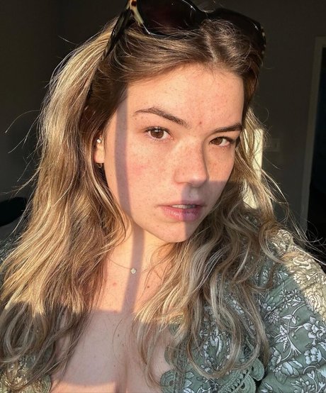 Liz Equals ASMR OnlyFans Bilder geleakt