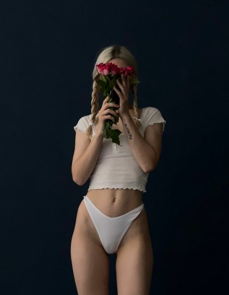 Lttlxkttn Sextape OnlyFans Nacktbilder