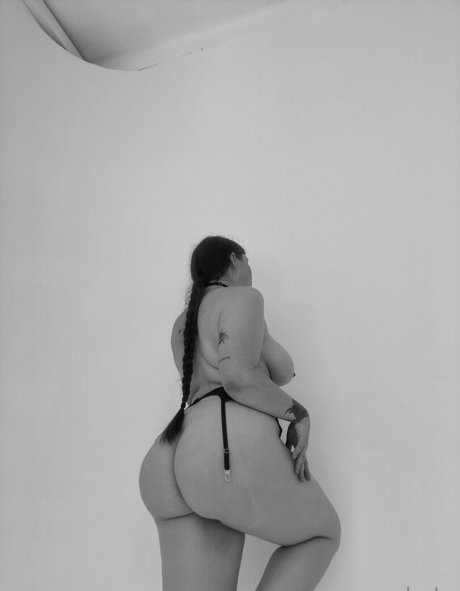 navernoedasha OnlyFans-Inhalte