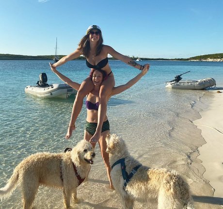 Taylor Francis OnlyFans Nacktbilder