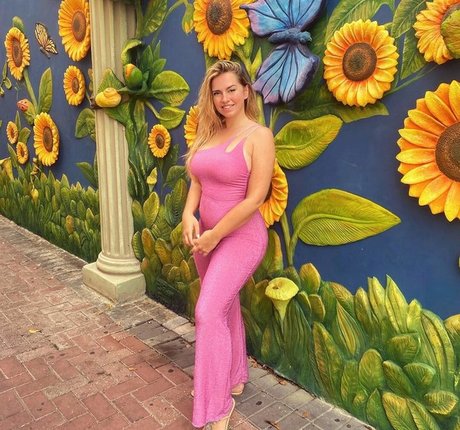 Sensi Lowe OnlyFans Leak