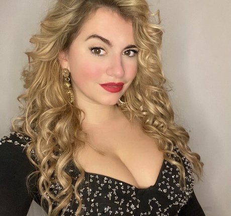 Sensi Lowe Leaked OnlyFans Bilder