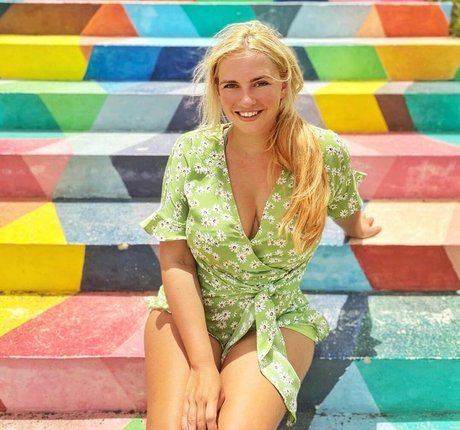 Sensi Lowe OnlyFans-Pornoleak