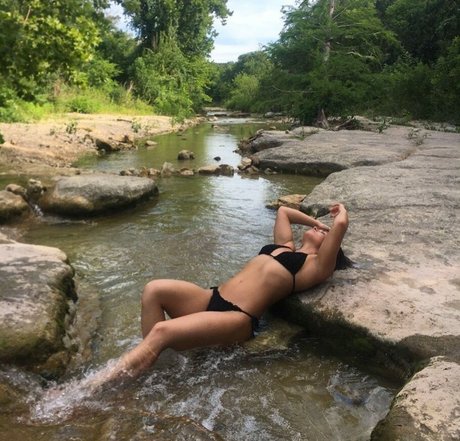 Sarah Ackman OnlyFans