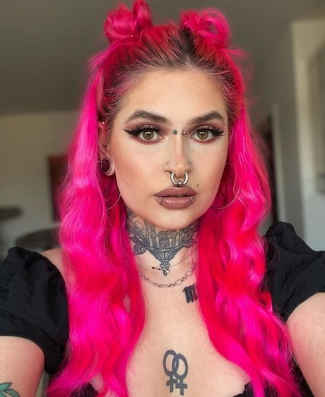 gothic baby1 Leaks von OnlyFans