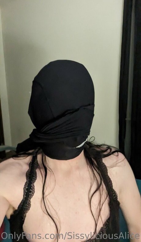 sissyliciousalice Leaks von Nacktbildern auf OnlyFans