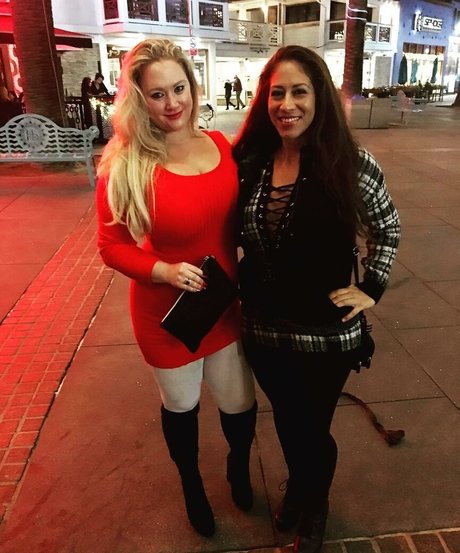 BlondiePomie Brüste OnlyFans