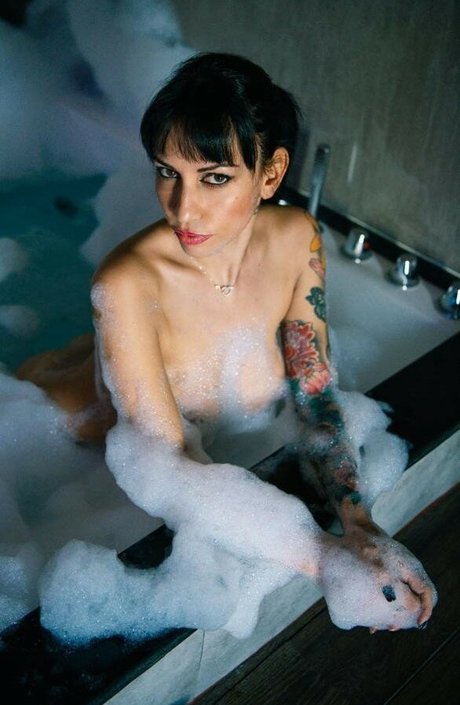 Giulia Diamond Nackt auf OnlyFans