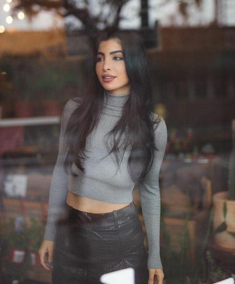 Elwa Saleh NurlyFans-Pornos