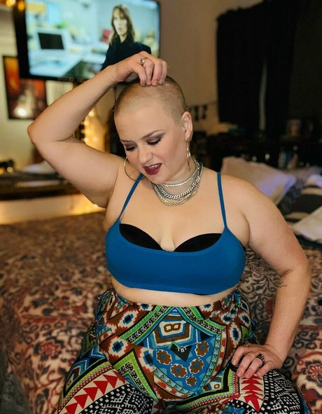 lilmspeggysue Leaks von OnlyFans