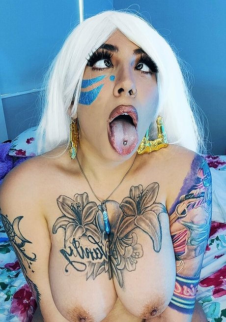 miss poizon OnlyFans Leaj